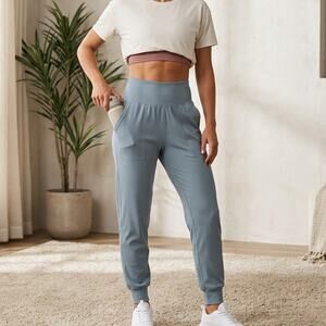 Athleta Women´s Athletic Yoga Rib Salutation Minimalist Grey Joggers Sz S